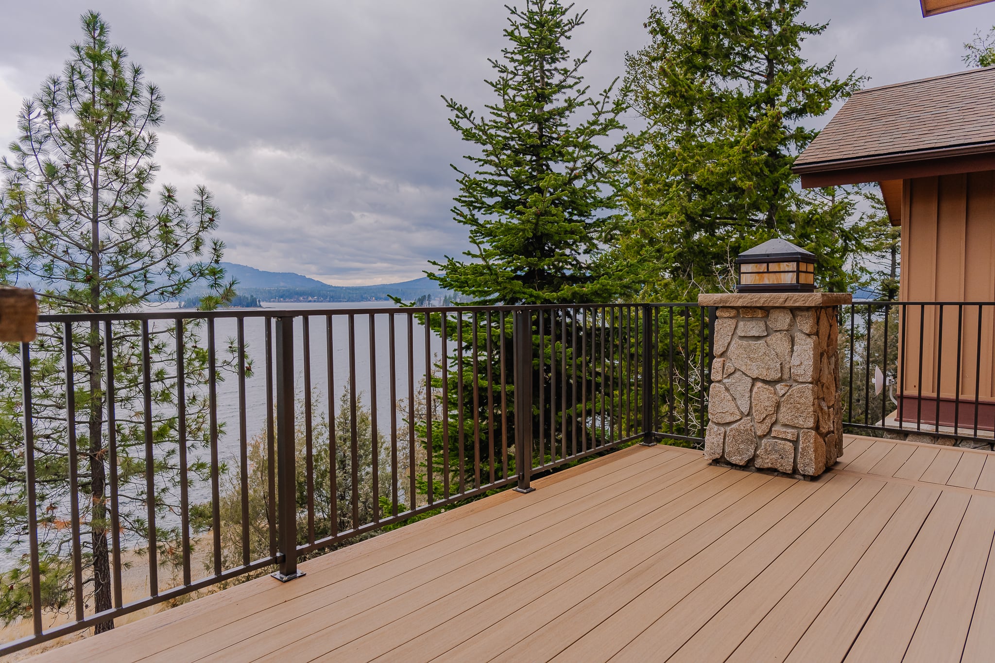 Custom Aluminum Railing - Maisy Railing